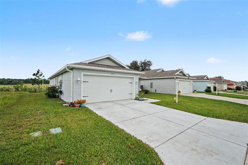 10541 S DREW BRYANT CIRCLE, FLORAL CITY, FL — photo 3 of 30