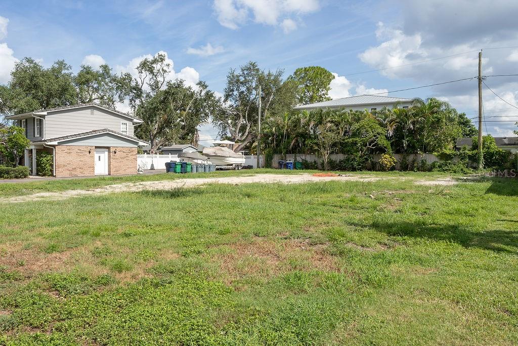 621 HUDSON AVENUE, TAMPA, FL — photo 4 of 5