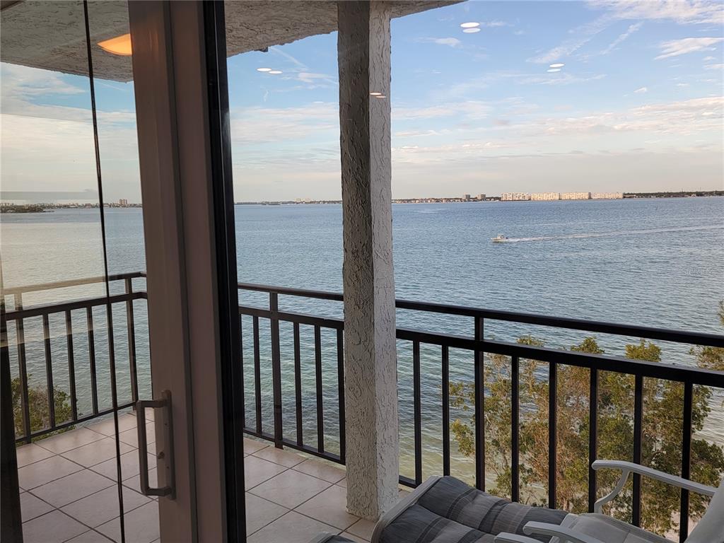 6211 SUN BOULEVARD UNIT 508, ST PETERSBURG, FL — photo 2 of 30
