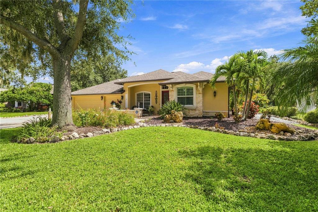 127 MILL RUN E, BRADENTON, FL — photo 2 of 30