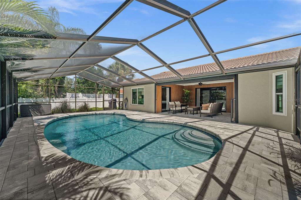 7520 CURTISS AVENUE, SARASOTA, FL — photo 3 of 30
