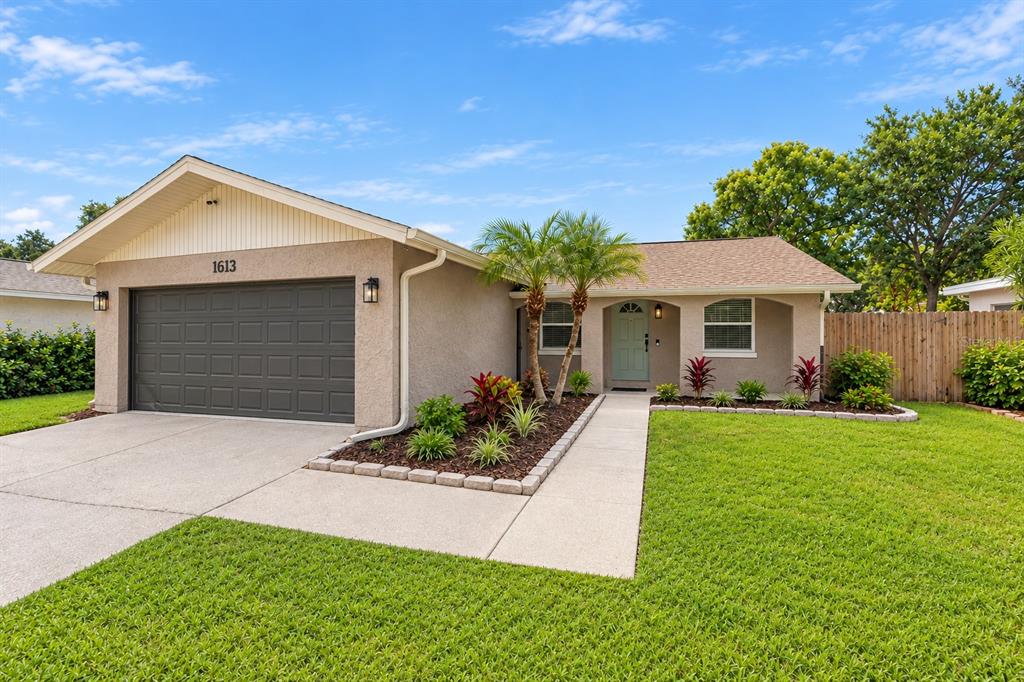 1613 GREENWOOD DRIVE