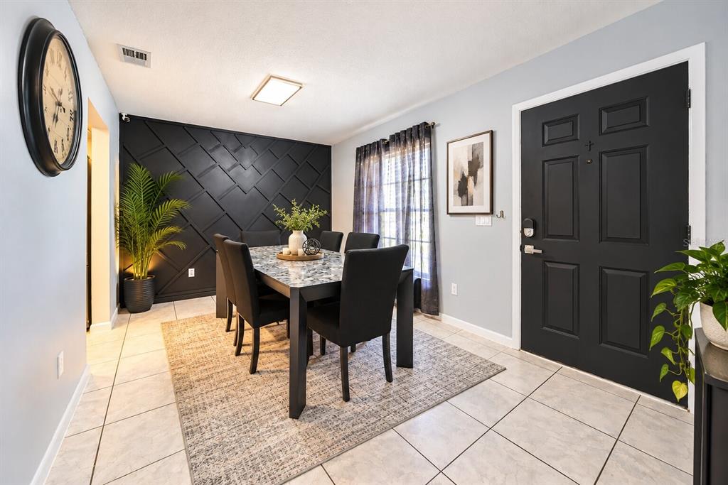 7802 RIVER RIDGE DRIVE, TEMPLE TERRACE, FL — photo 2 of 19