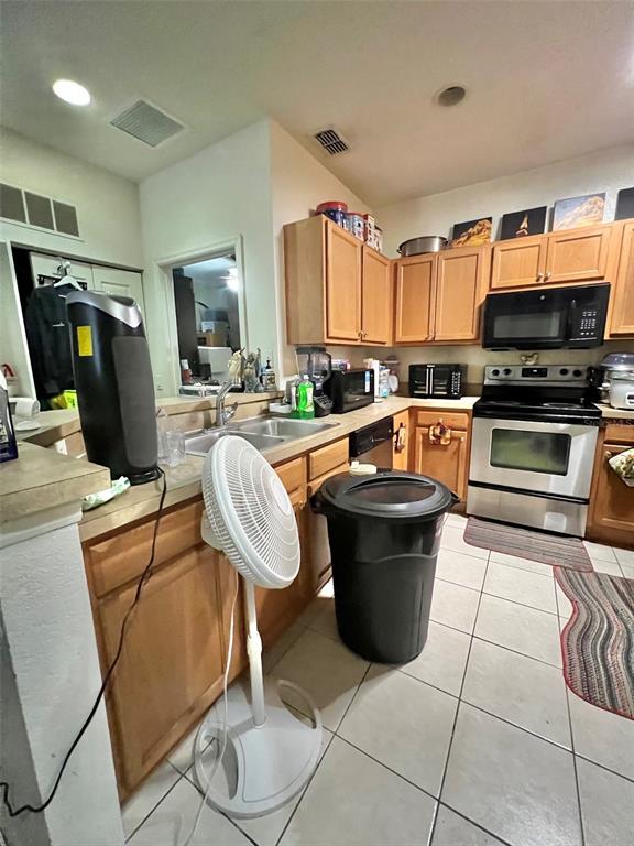 2388 GRAND CENTRAL PARKWAY UNIT 2, ORLANDO, FL — photo 4 of 8