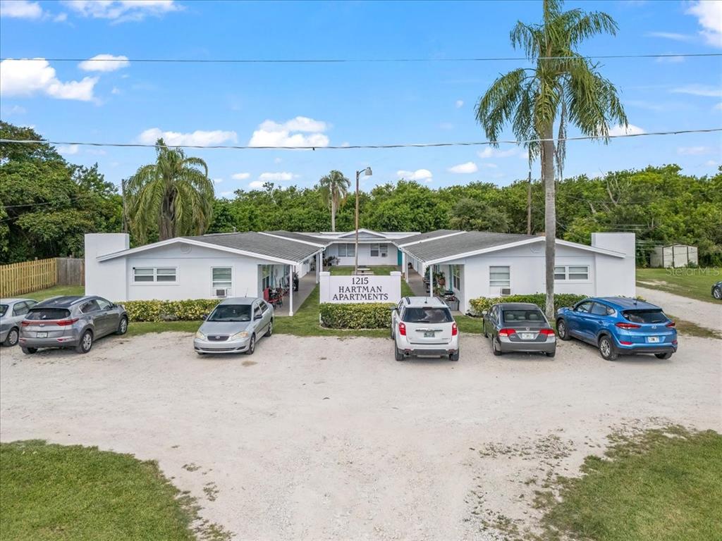 1215 HARTMAN ROAD