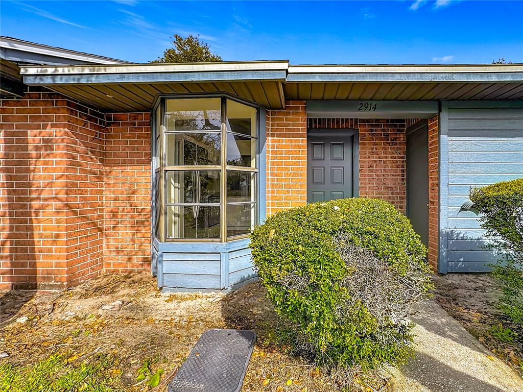 2914 SQUIRE OAK COURT