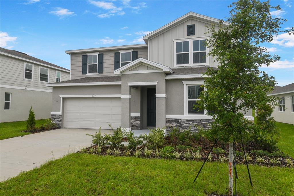 1027 WISTERIA WAY