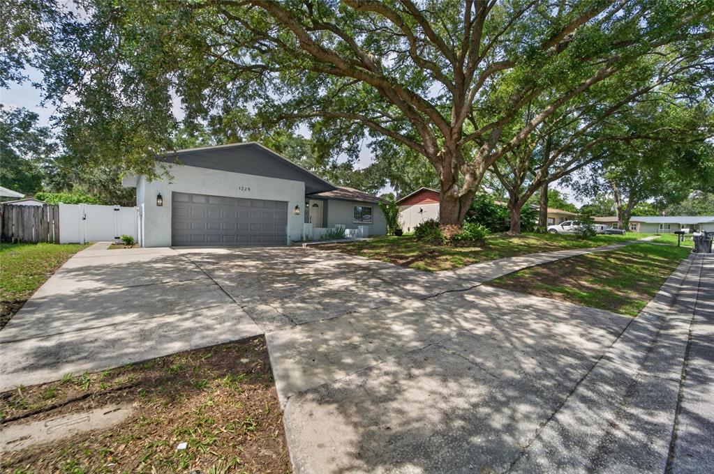 1229 OAK VALLEY DRIVE, SEFFNER, FL — photo 5 of 30