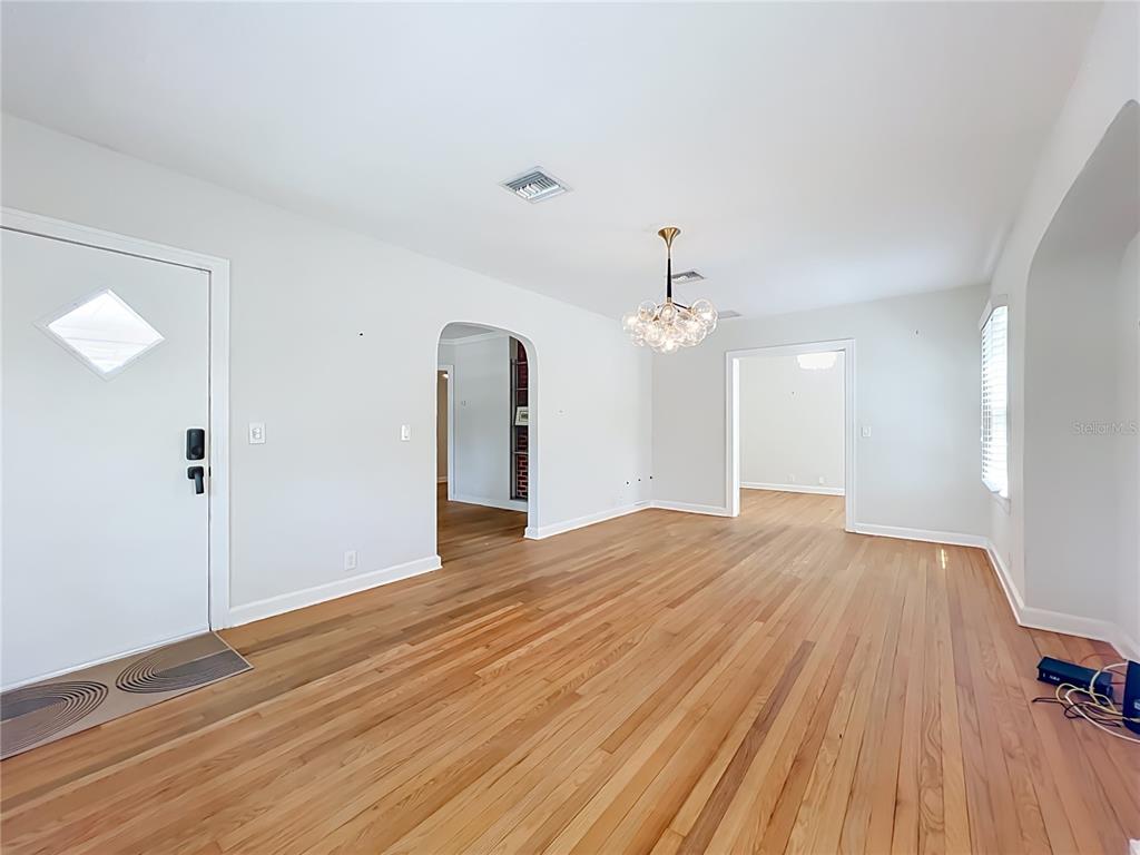 1607 DELANEY AVENUE, ORLANDO, FL — photo 5 of 24