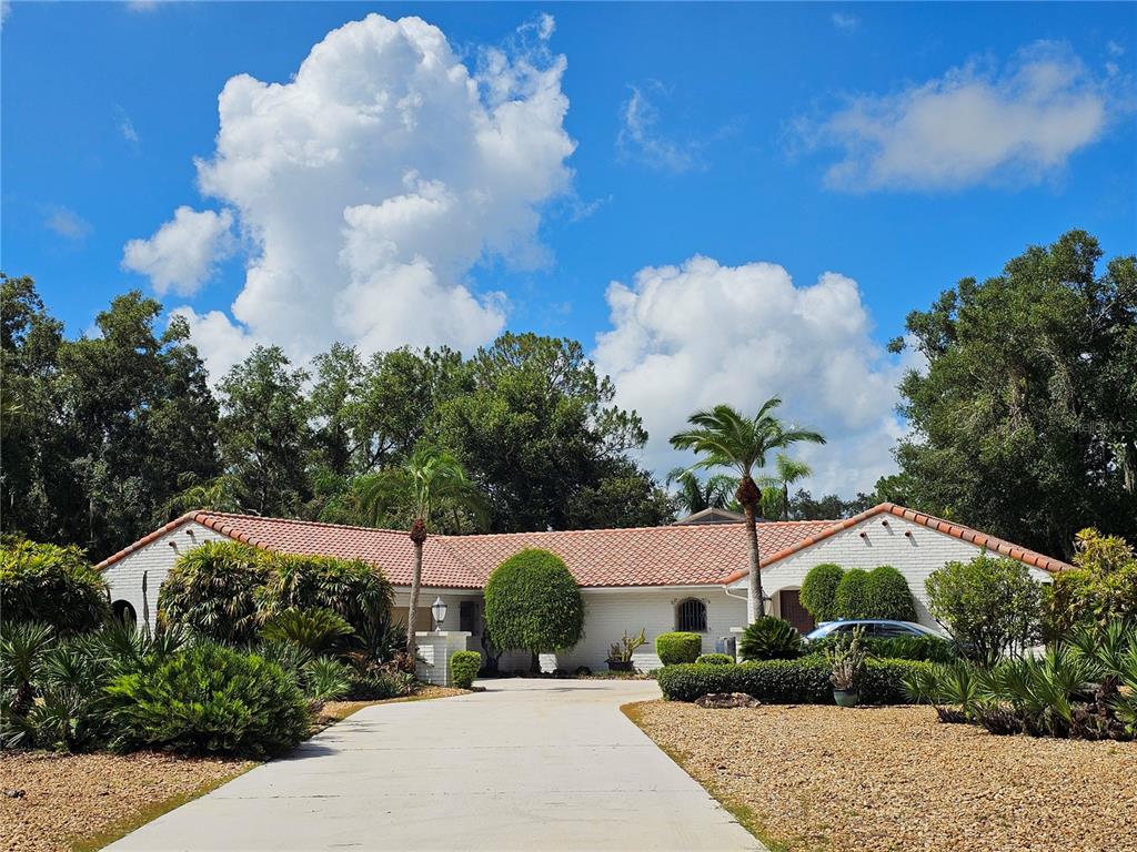 200 ISLAND WAY
