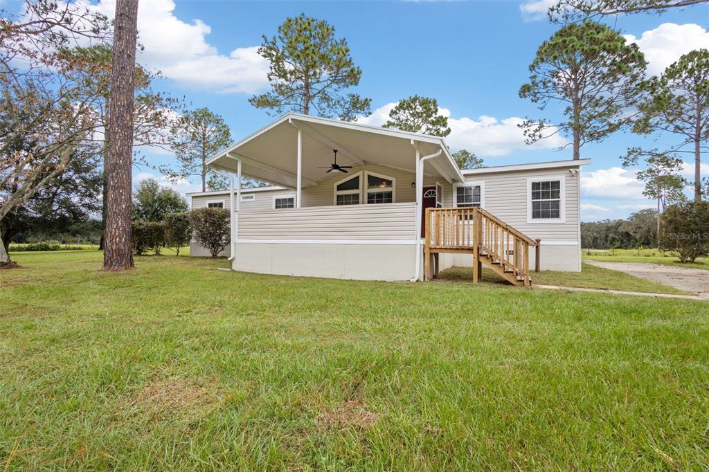 10190 SE COUNTY ROAD 319, TRENTON, FL — photo 2 of 30