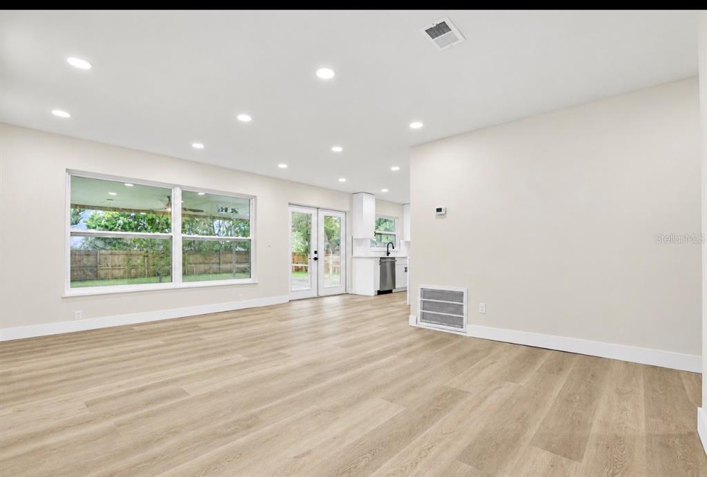 140 BOMBAY AVENUE, WINTER SPRINGS, FL — photo 5 of 24