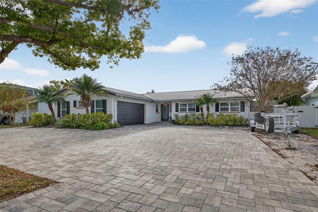 8718 PALISADES DRIVE