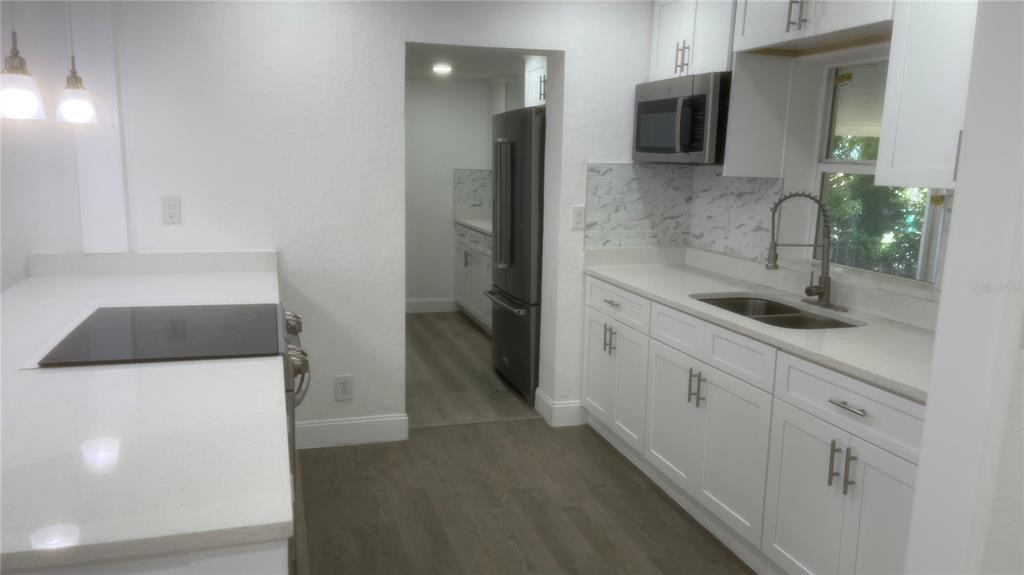 113 W DIVISION STREET, WINTER GARDEN, FL — photo 4 of 24