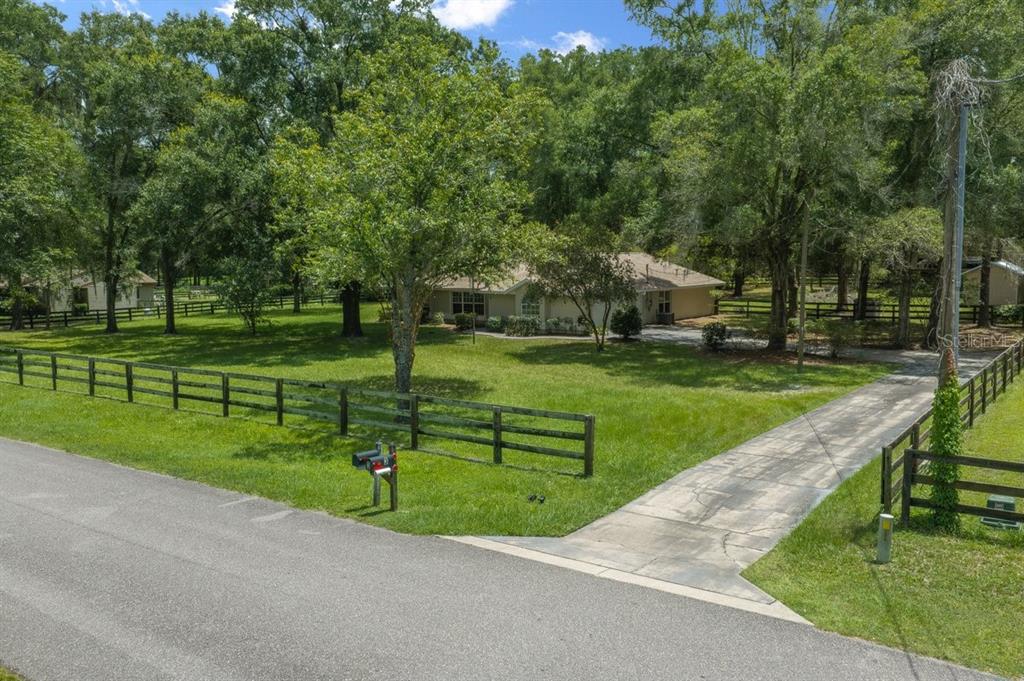 4 HIALEAH DRIVE