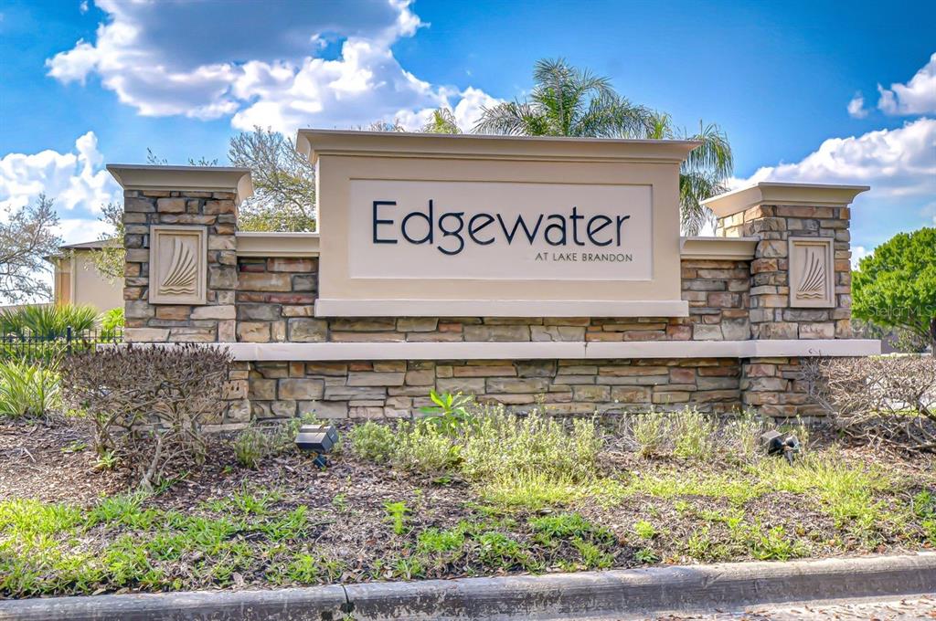 2609 OLEANDER LAKES DRIVE