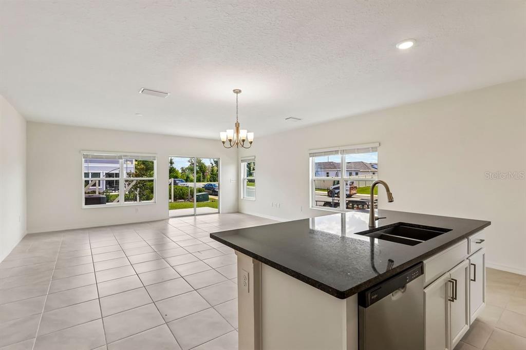 627 MEADOWS EDGE PLACE, LAKE WALES, FL — photo 5 of 17