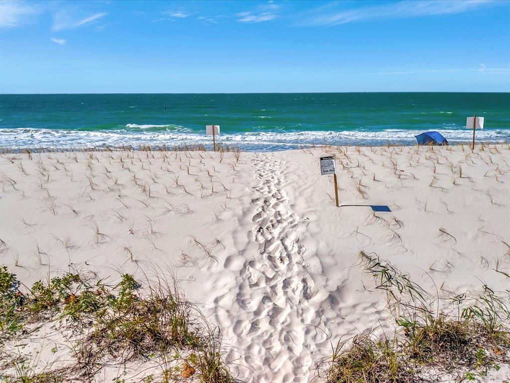 1582 GULF BOULEVARD UNIT 1203, CLEARWATER, FL — photo 5 of 30