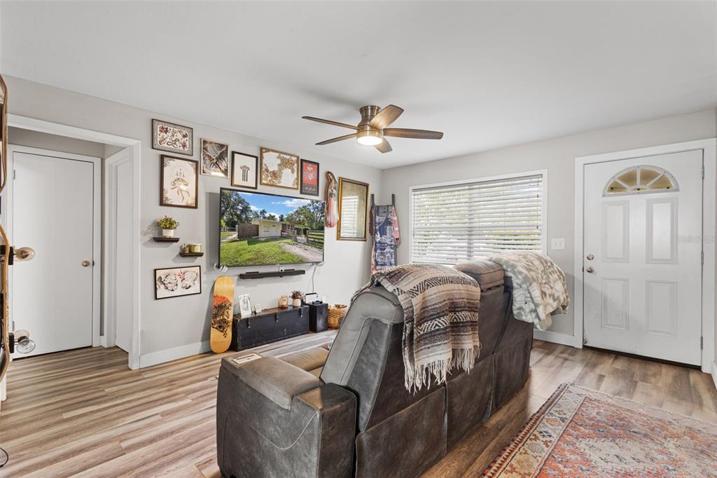 418 NE 3RD STREET, TRENTON, FL — photo 4 of 30