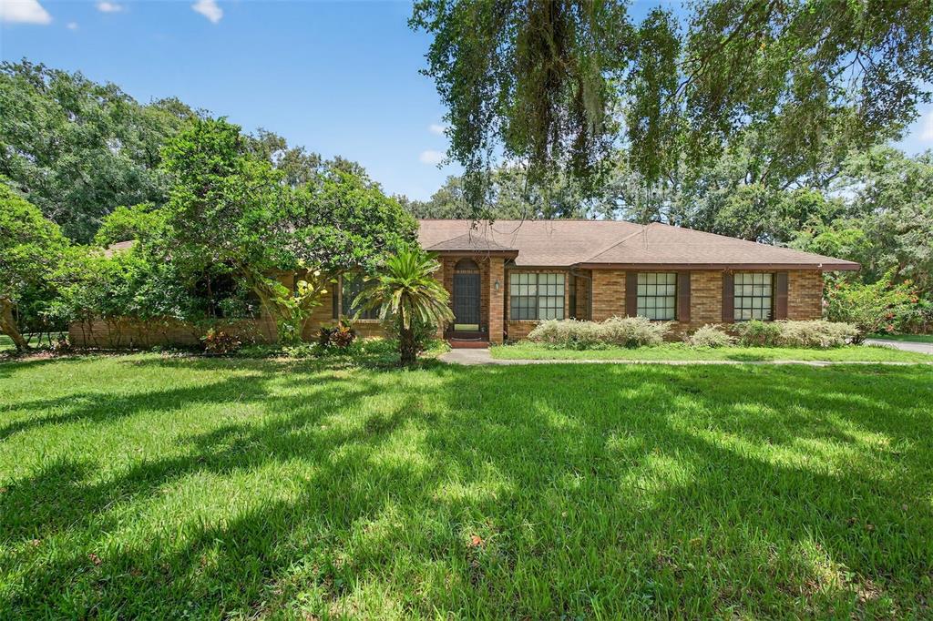 2101 WHITLOCK PLACE