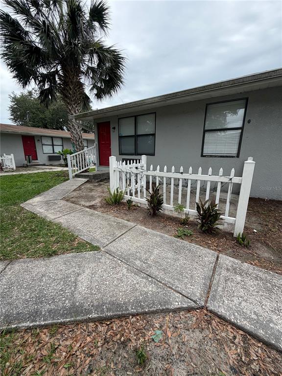 1400 STRAWBERRY PLACE UNIT 33