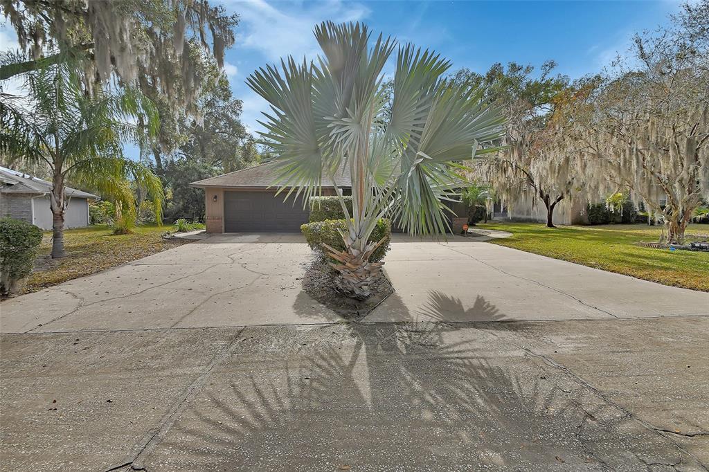 526 HEMINGWAY COURT