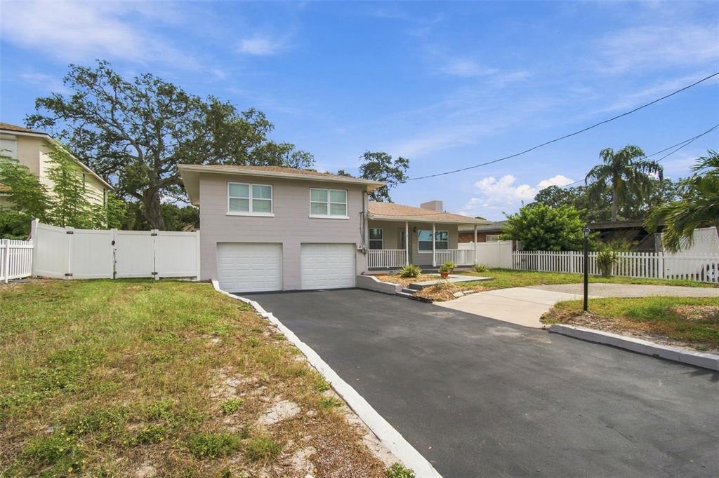 5441 113TH STREET, SEMINOLE, FL — photo 3 of 30