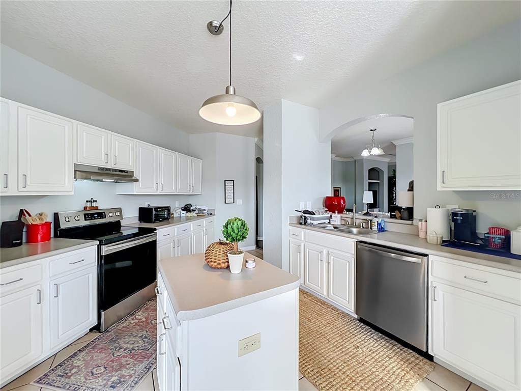 151 VILLA DI ESTE TERRACE UNIT 205, LAKE MARY, FL — photo 5 of 30