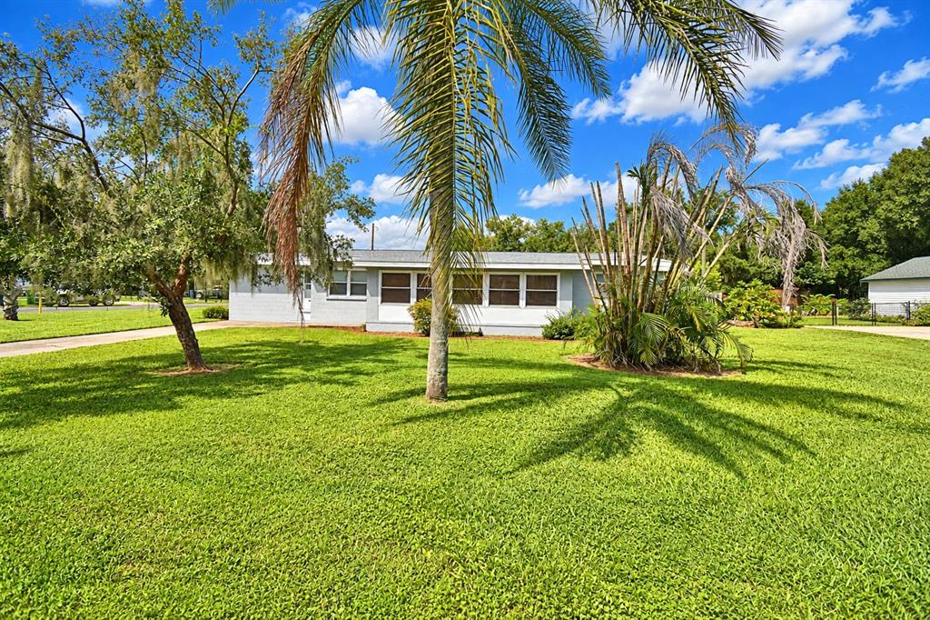 1325 LAKE SHIPP DR N, WINTER HAVEN, FL — photo 3 of 30