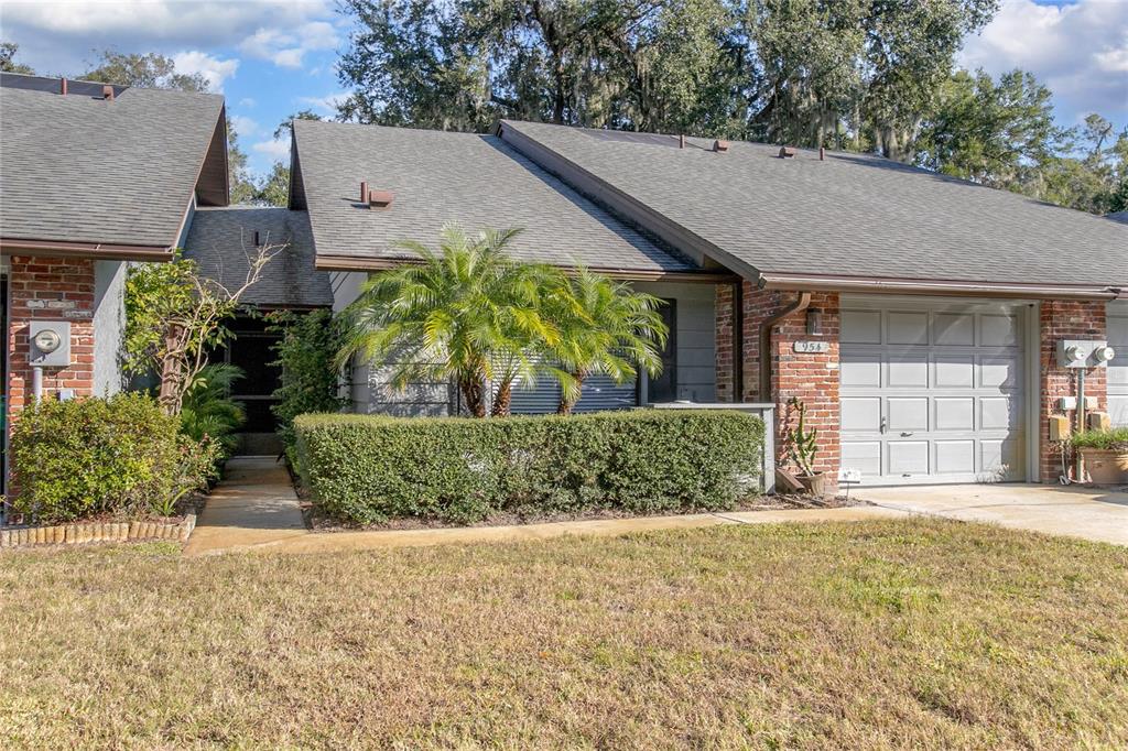 954 VILLAGE GREEN ROAD UNIT 954