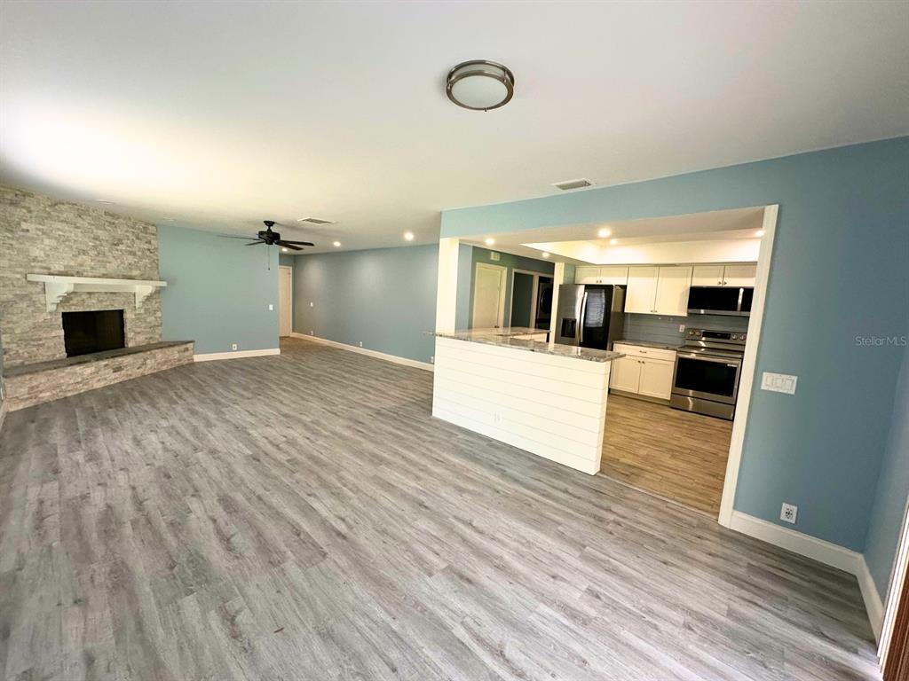 686 AUGUSTA ROAD, WINTER HAVEN, FL — photo 4 of 37