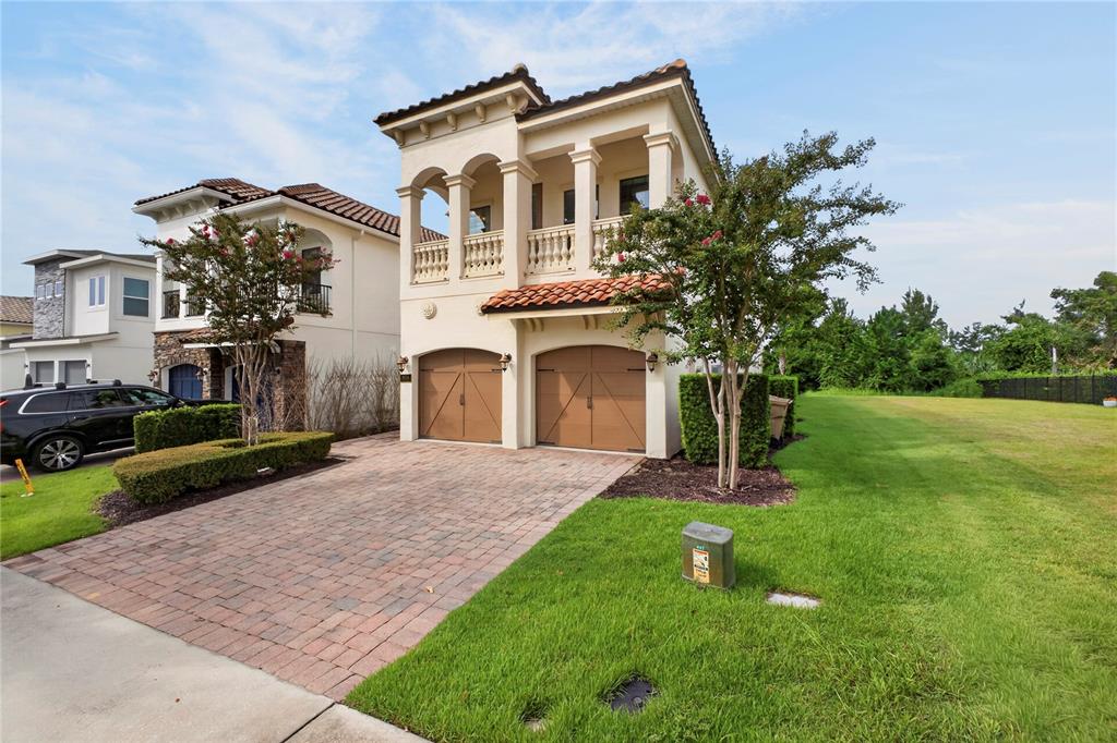 824 DESERT MOUNTAIN COURT