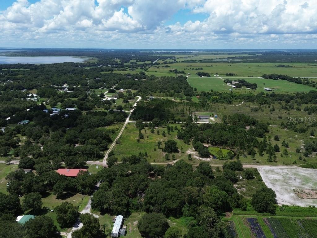 600 SERENE LANE, LORIDA, FL — photo 4 of 9