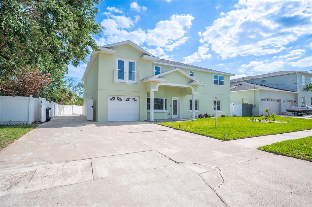 8704 BAY CREST LANE, TAMPA, FL — photo 3 of 30