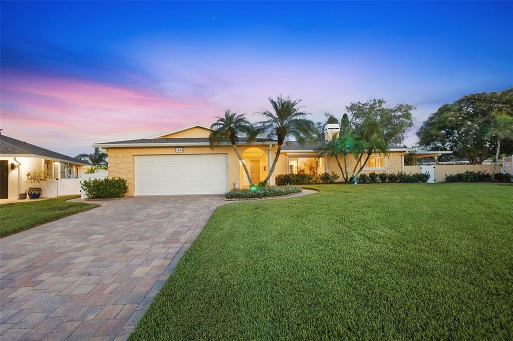 1484 47TH AVENUE NE, ST PETERSBURG, FL — photo 3 of 30