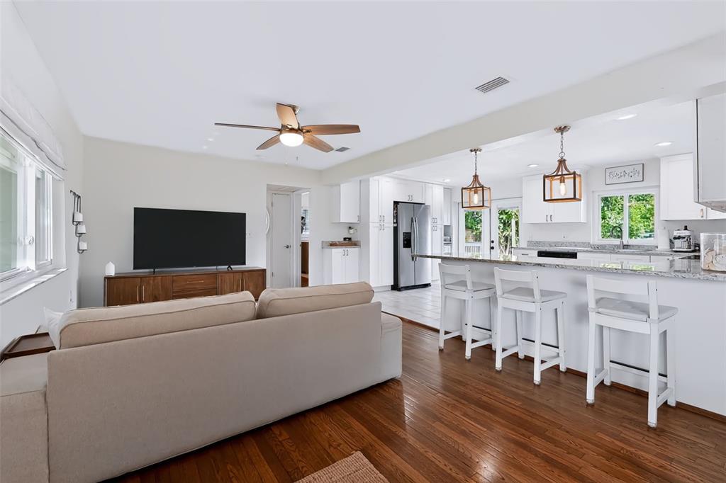 615 BROOKSIDE DRIVE, CLEARWATER, FL — photo 5 of 30