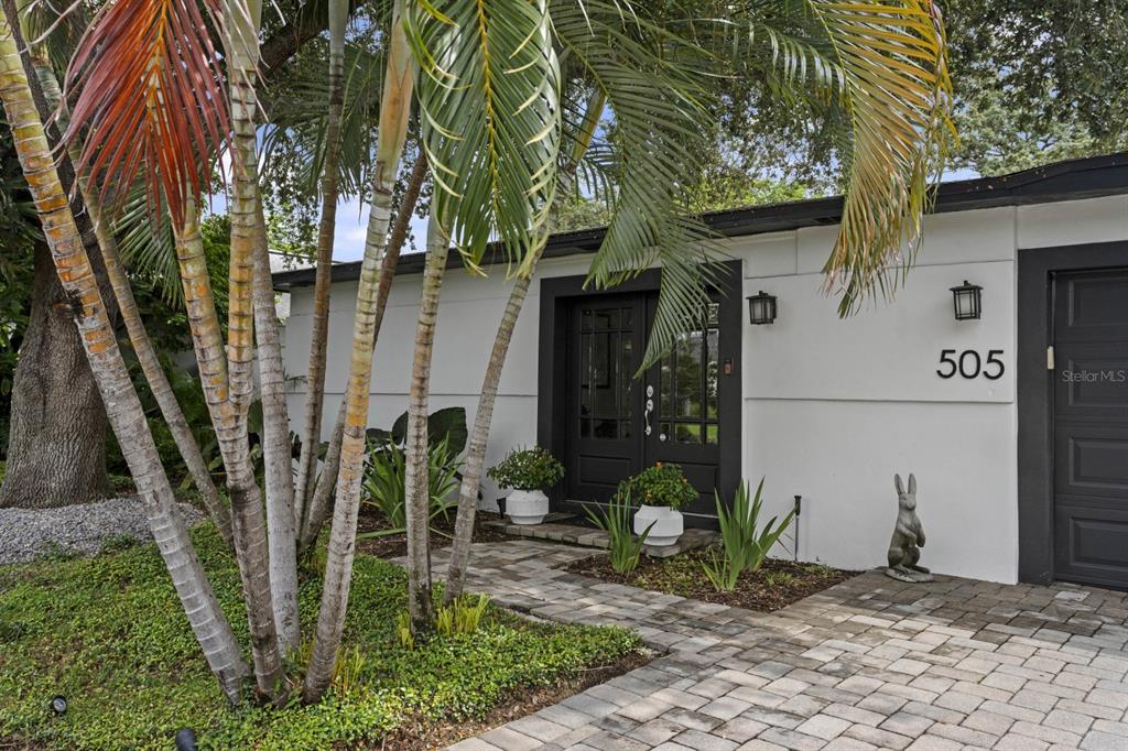 505 N BEVERLY AVENUE, TAMPA, FL — photo 2 of 30
