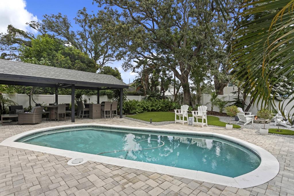 505 N BEVERLY AVENUE, TAMPA, FL — photo 3 of 30