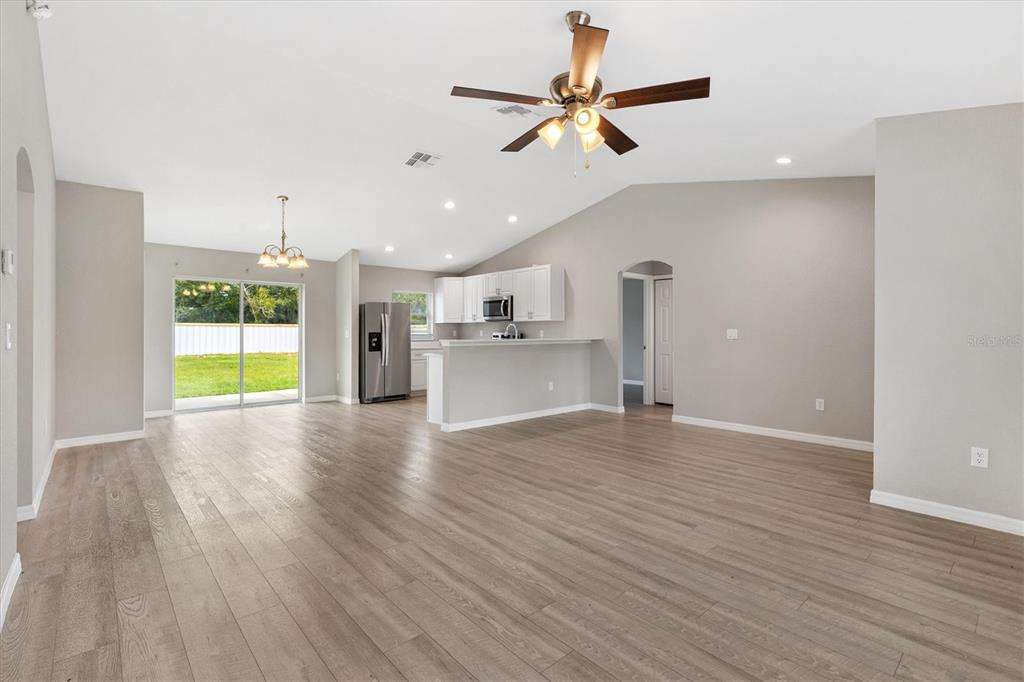 37 GUAVA TERRACE RADIAL, OCKLAWAHA, FL — photo 3 of 30