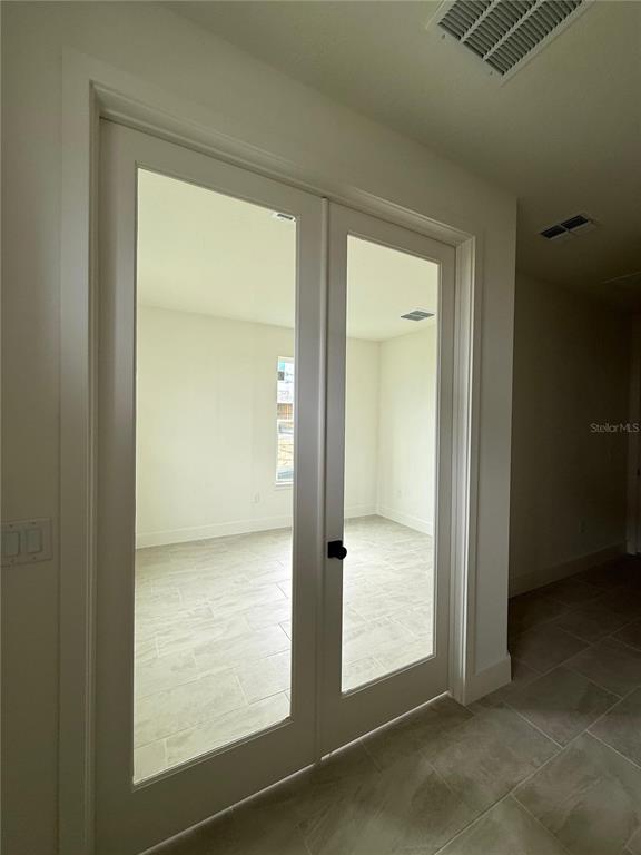 15027 GROVESIDE ROAD, WINTER GARDEN, FL — photo 4 of 38