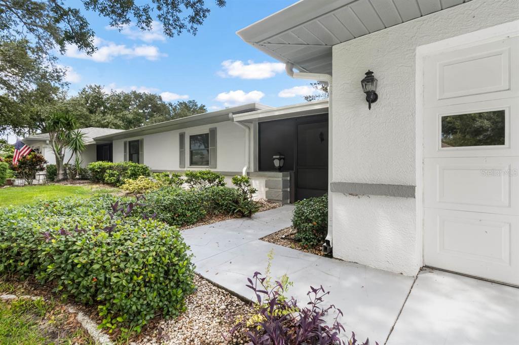 1613 LAUGHTON PLACE, SUN CITY CENTER, FL — photo 5 of 30