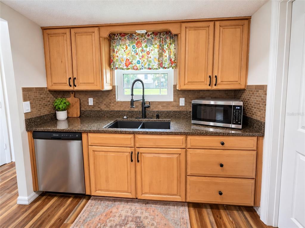 5054 SAN JOSE DRIVE, SARASOTA, FL — photo 5 of 30