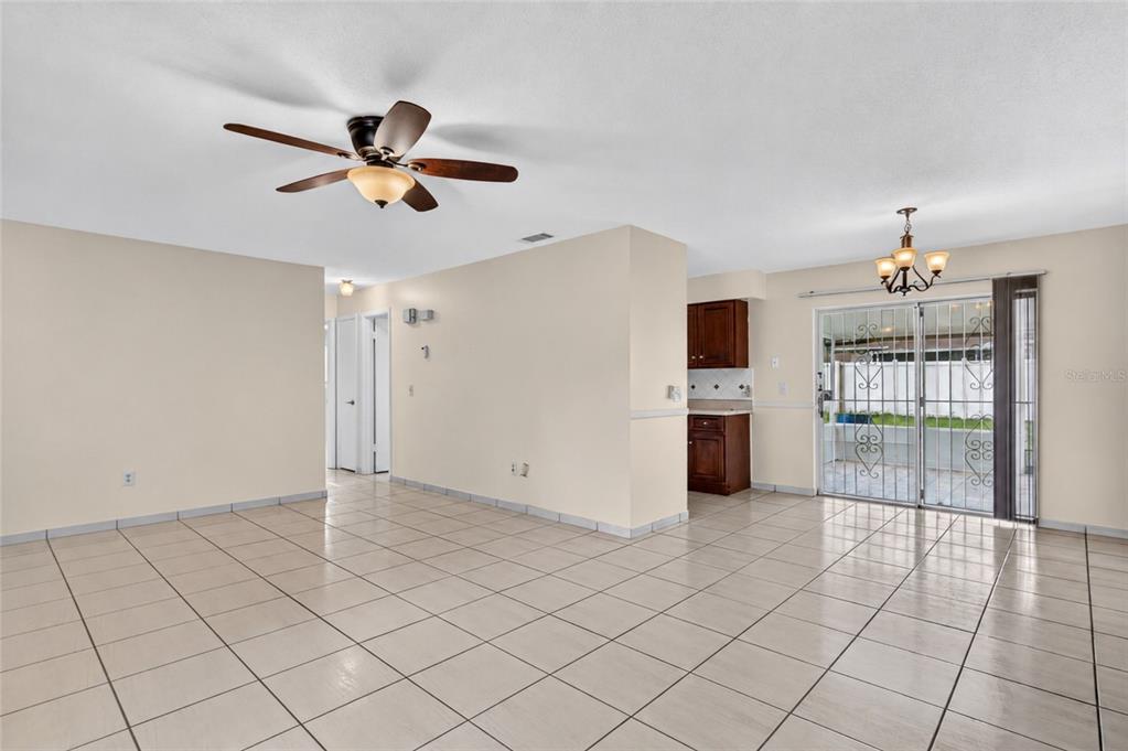 4712 STONY BROOK LANE, ORLANDO, FL — photo 4 of 47