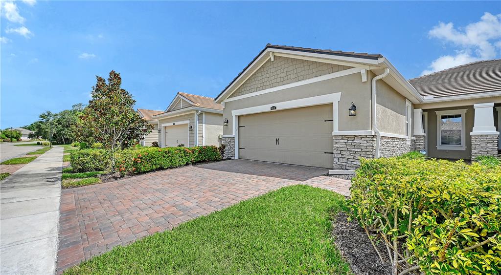 8674 RAIN SONG ROAD UNIT 310, SARASOTA, FL — photo 2 of 30