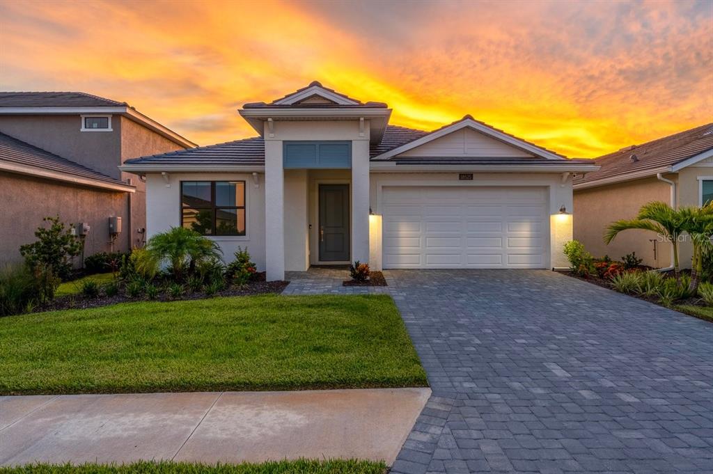 18525 MIDSUMMER PLACE