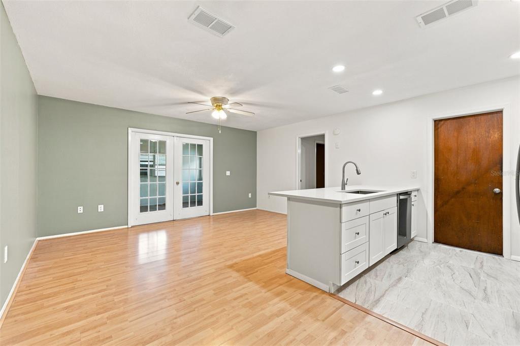 4331 SWALLOWTAIL DRIVE, NEW PORT RICHEY, FL — photo 4 of 27