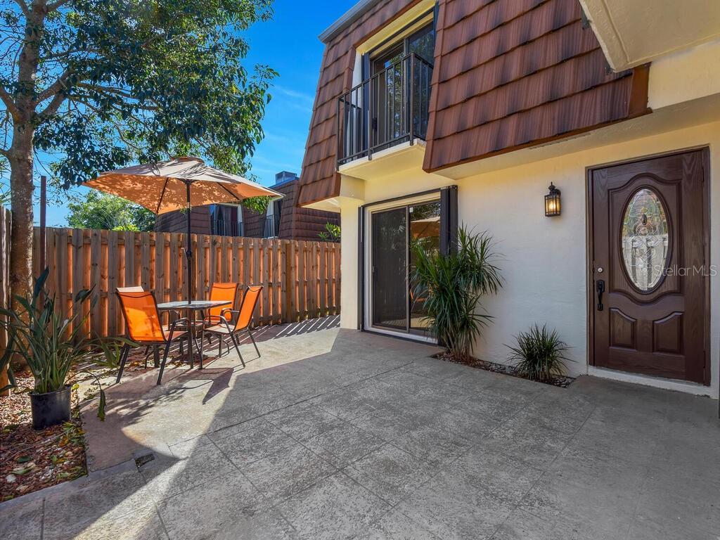 1450 PARK SHORE CIRCLE UNIT 3