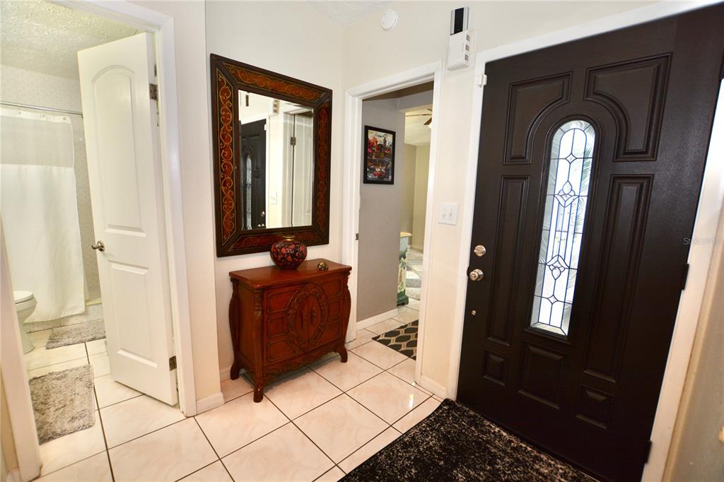 1762 CASTLE ROCK ROAD, TAMPA, FL — photo 5 of 30