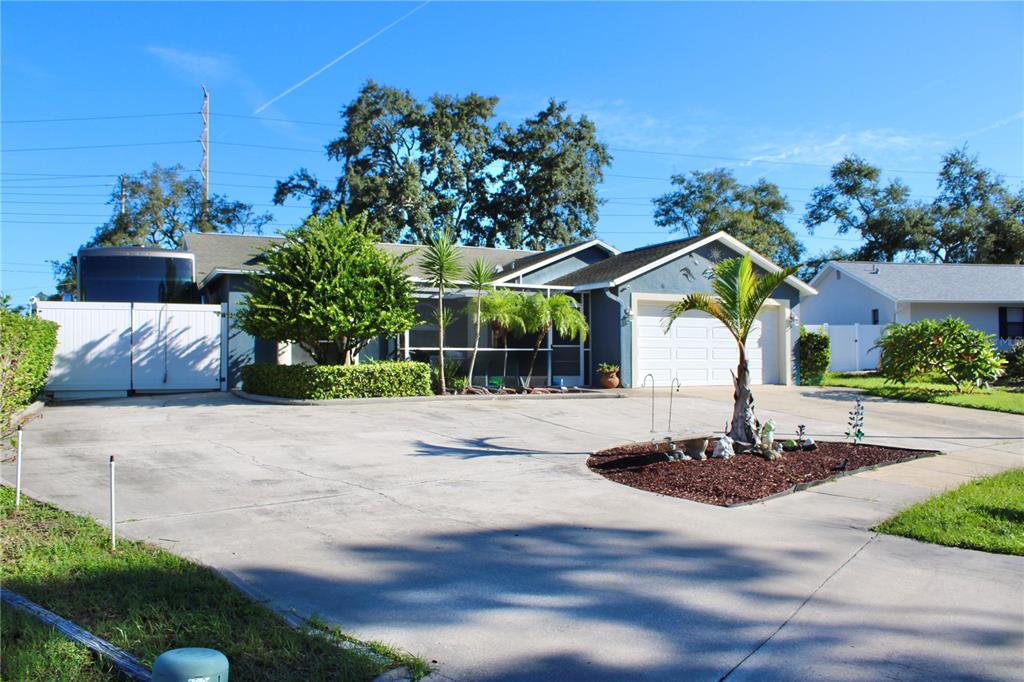 1521 FOXCROFT DRIVE W, PALM HARBOR, FL — photo 2 of 30