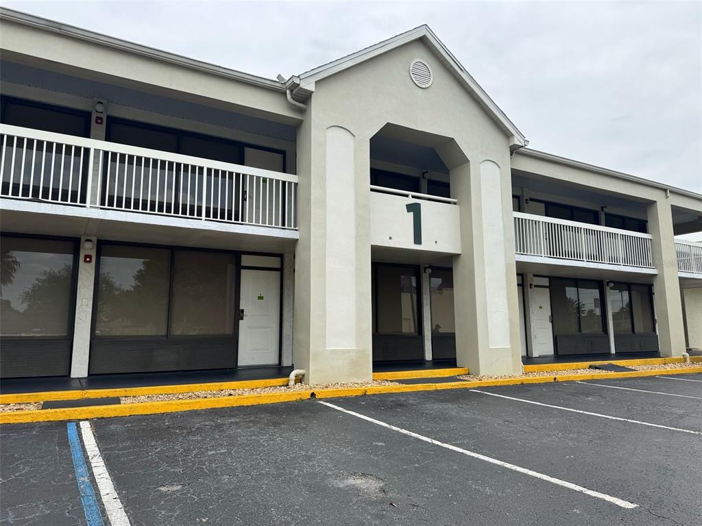5245 W IRLO BRONSON MEMORIAL HIGHWAY UNIT 210